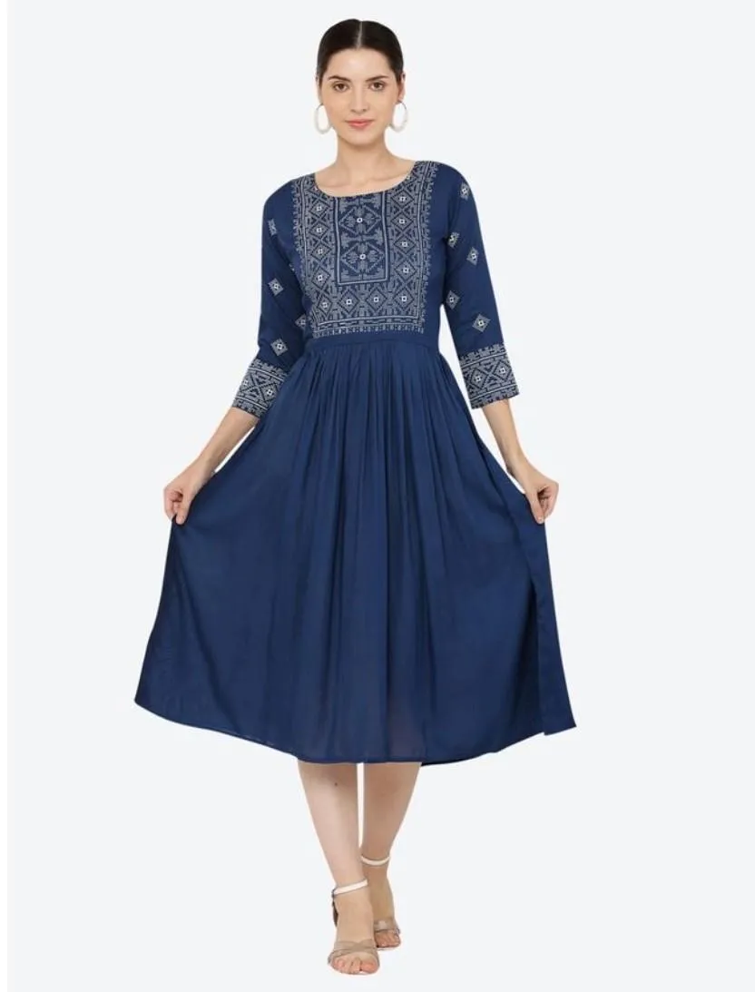 Generic Women's Casual Rayon 3-4th Sleeves Kurti (Blue)